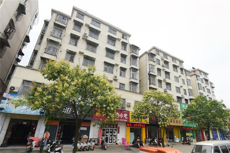 城东东方绿洲5室2厅2卫136.8万126m2出售
