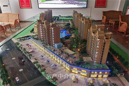 浉河区中铁领秀城福华园3室2厅1卫72万93m2精装修出售